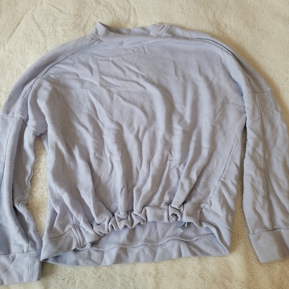 Fabletics Top Bundle - Picture 2 of 9